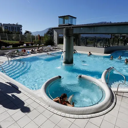 아파트 Le156 Cosy Thermes, Piscine & Box Prive